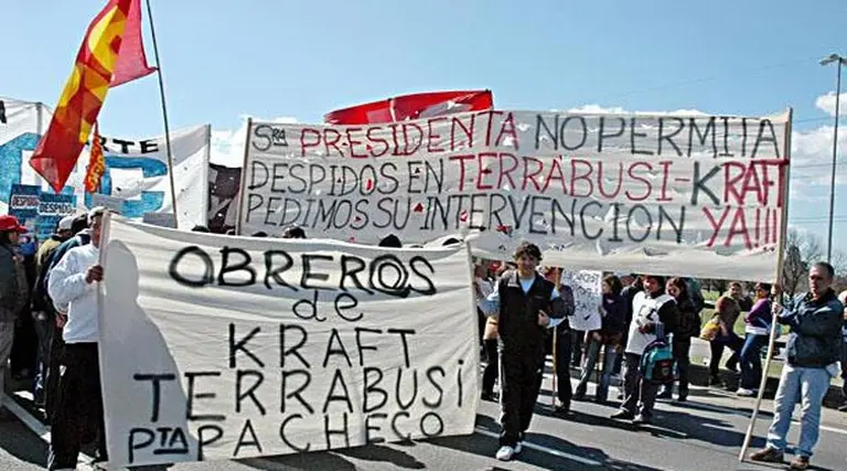 Trabajadores de Kraft y Pepsico Snacks se movilizan al Ministerio de Trabajo