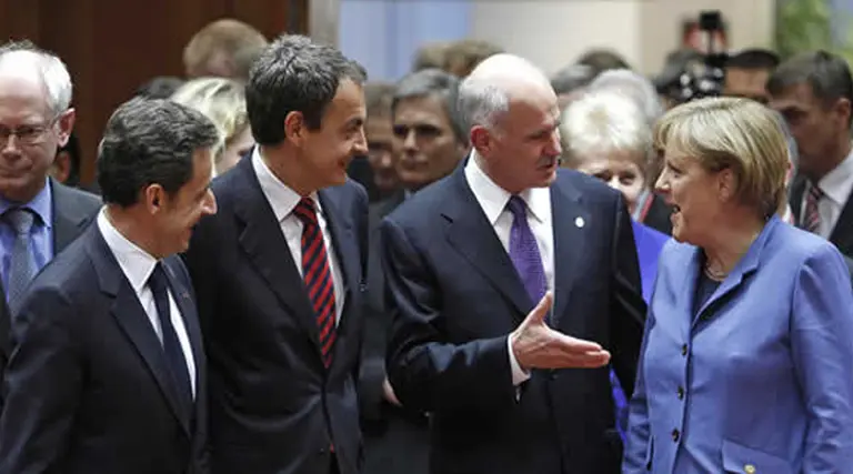 Banqueros alertan que la economí­a global entró en una fase "preocupante"