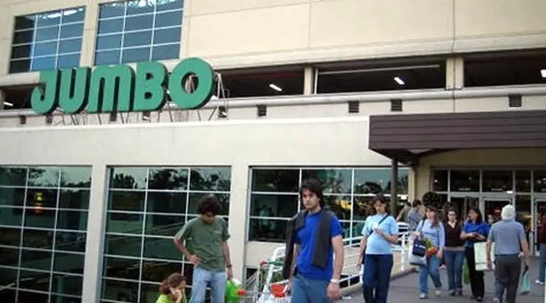 Los socios locales de Jumbo venderán su participación en la Argentina