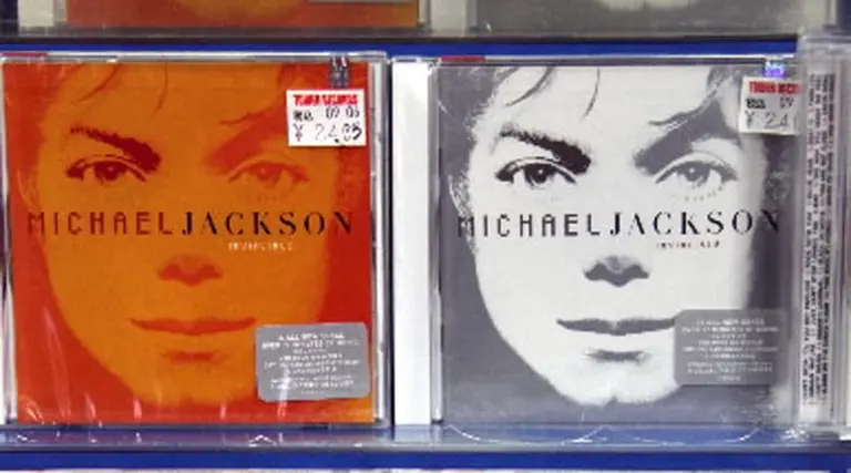 Derechos de autor: Forbes elaboró el ranking de "los más ricos del cementerio"