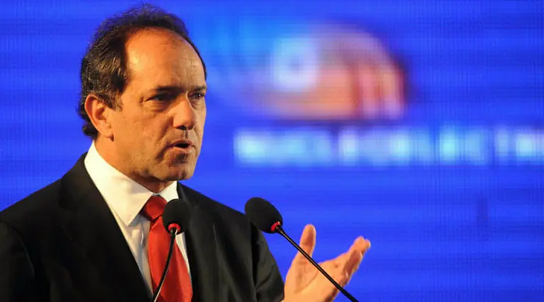 Scioli impulsa un cargo extra que eleva a 50% la suba en el Impuesto Inmobiliario