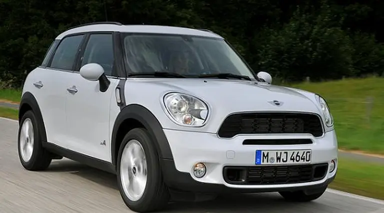 Mini presentó el Countryman, una versión 4x4 con estilo "retro"