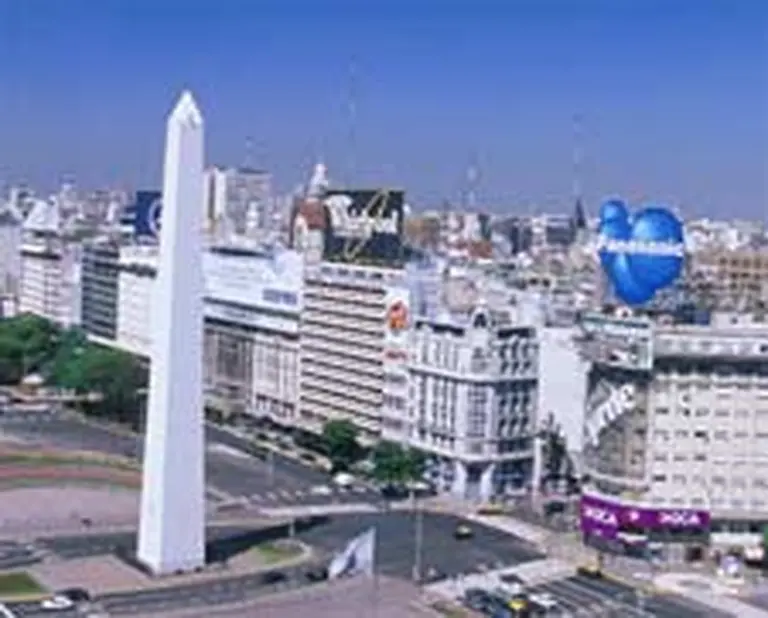 El nuevo mapa de la ví­a pública: la 9 de Julio dejó de ser un imán