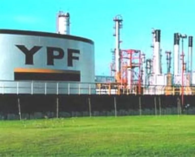 Repsol YPF  levantará tres plantas refinadoras en La Plata