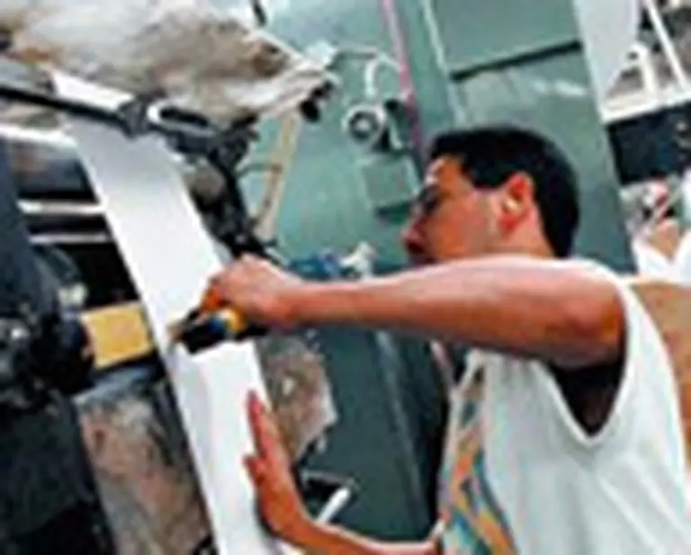 Proveedores comunales exigen cláusula de "ajuste salarial"