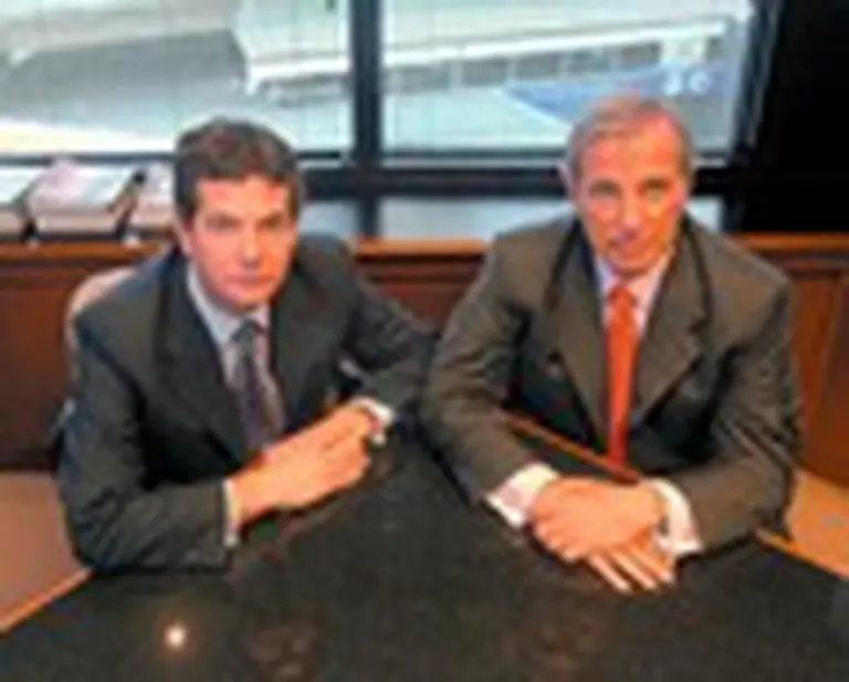 Quattrini, Laprida & Asociados, con el traje de los clientes