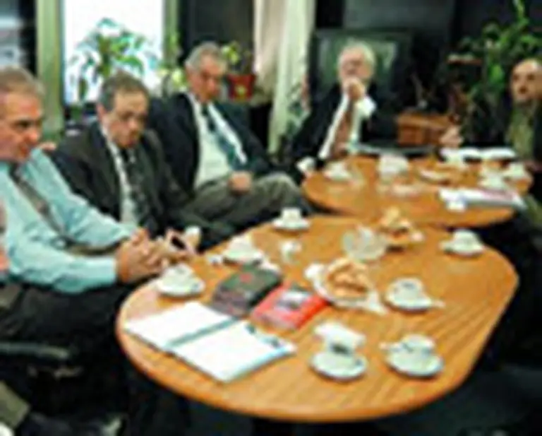 Limitan la capacidad de negociar de los sindicatos