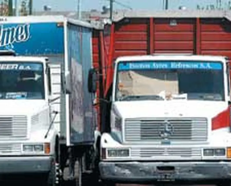 Paro de camioneros a Quilmes podrí­a ampliarse a más empresas