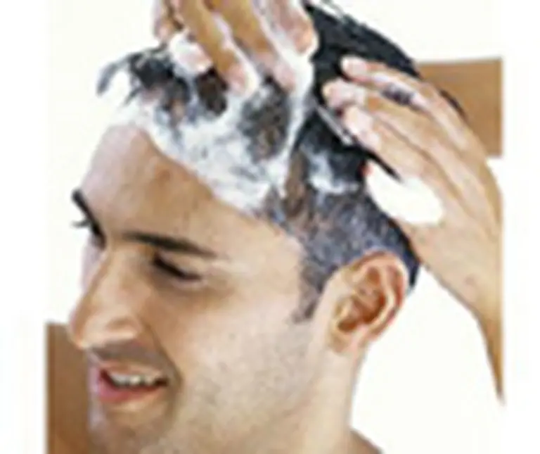 Los argentinos invierten más en shampoo que el resto de la región