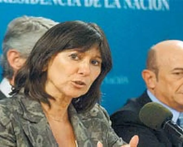 Miceli cambió a dos subsecretarios y al titular del Banco Nación