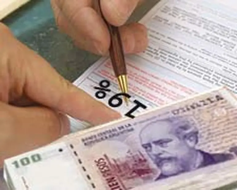 En un año, el salario bruto promedio creció 20,2%