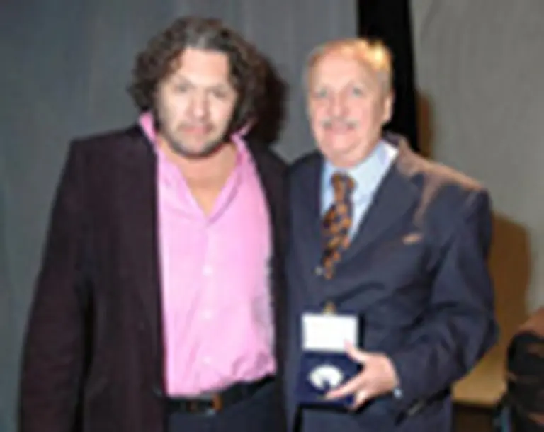 Agulla otra vez en escena