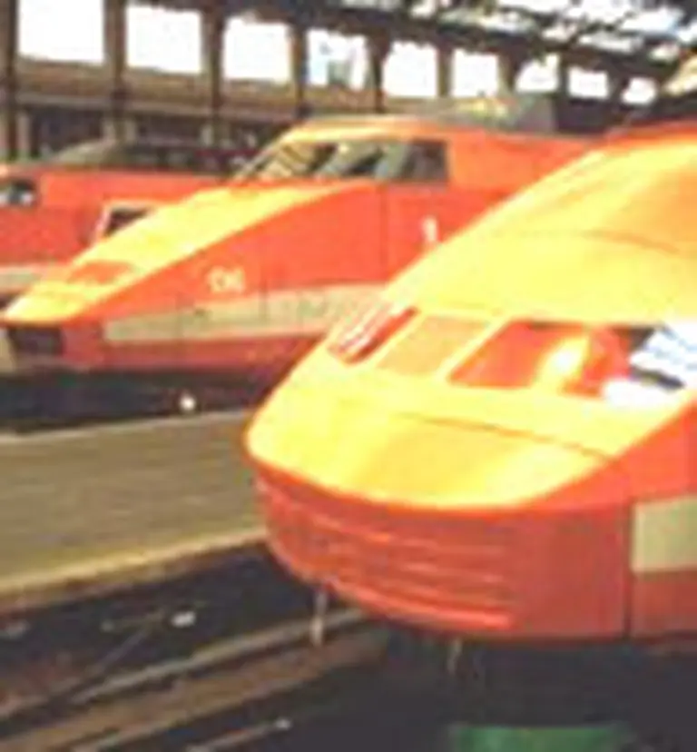TGV contrató 90 empleados en el 2005