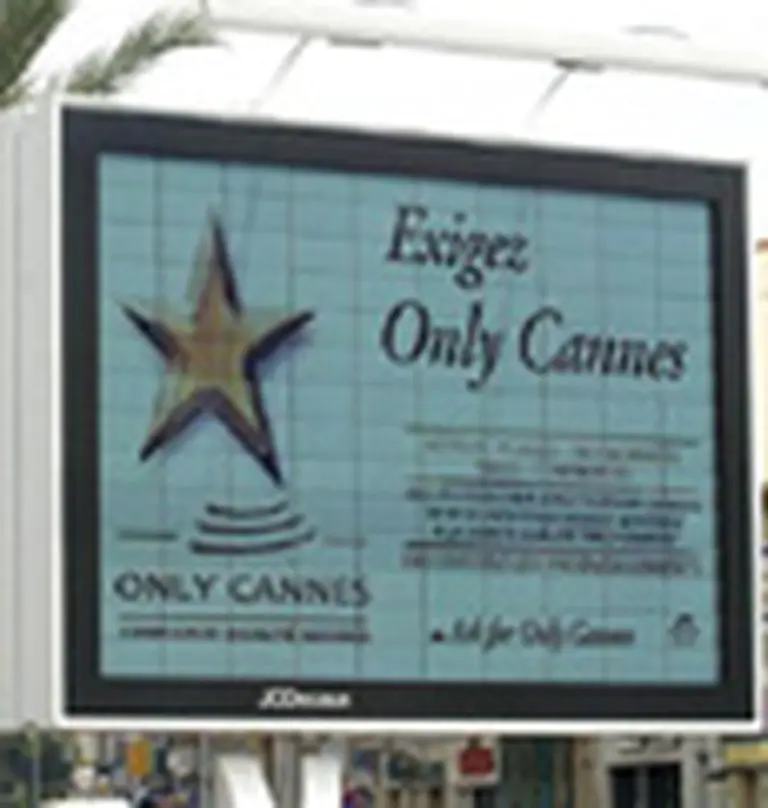 La tinta digital llegó a los medios de ví­a pública