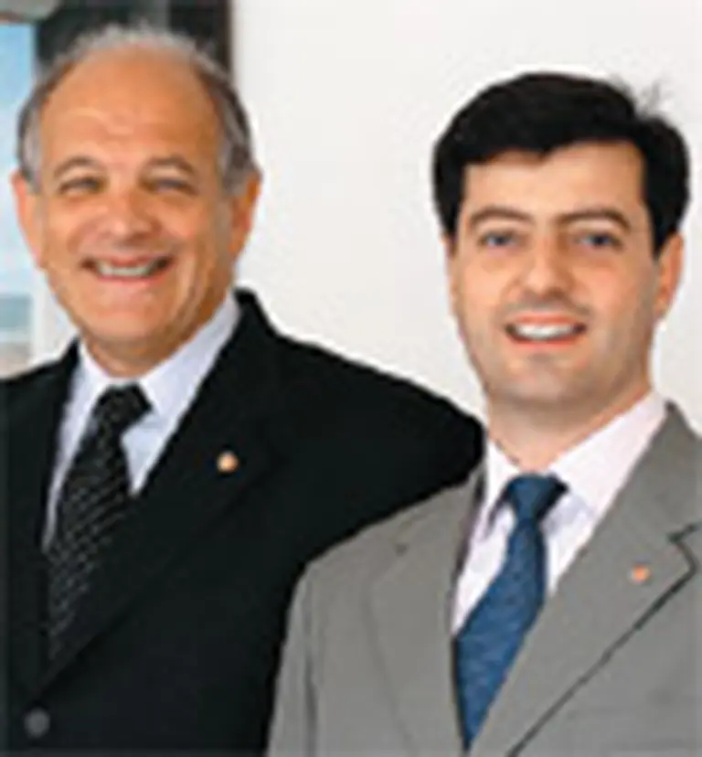 Cambio generacional en empresas familiares, un paso tormentoso