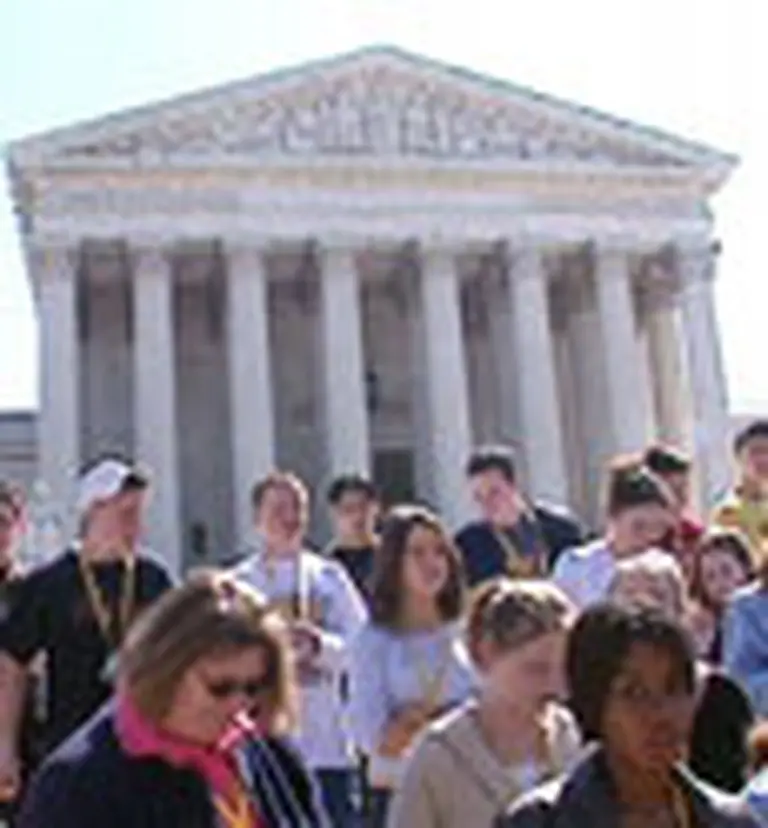 Más de 100.00 bonistas en default demandarán a la Argentina