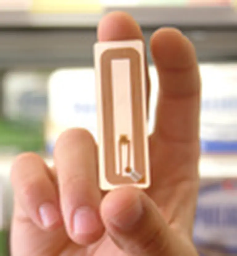 Presentan el primer manual de RFID de la Argentina