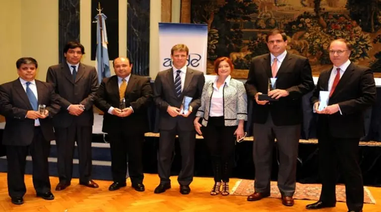Premian a Arcos Dorados y Accenture por sus prácticas de inclusión laboral