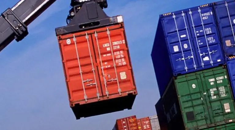 La AFIP lanzó un fuerte control a exportadores e importadores que vence a fin de mes