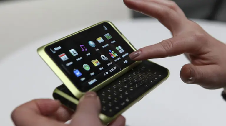 Los datos personales están "en venta" en Facebook