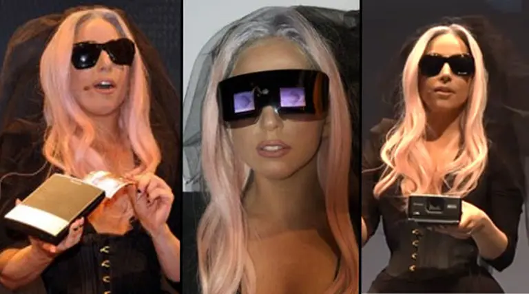 Lady Gaga y Polaroid presentaron lentes de sol que permiten sacar fotos