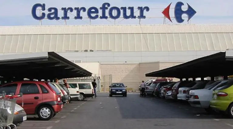 La francesa Carrefour trae a la Argentina su formato "Planet"