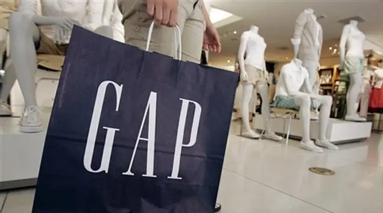 Cambio de mando en GAP tras la frustrada modificación de su logo