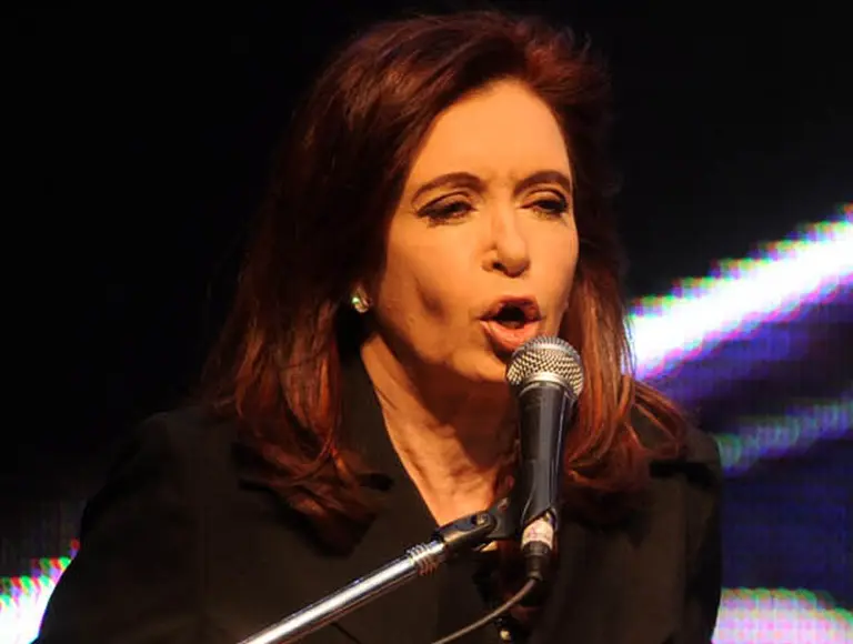 Cristina defendió la producción de bienes tecnológicos en Tierra del Fuego