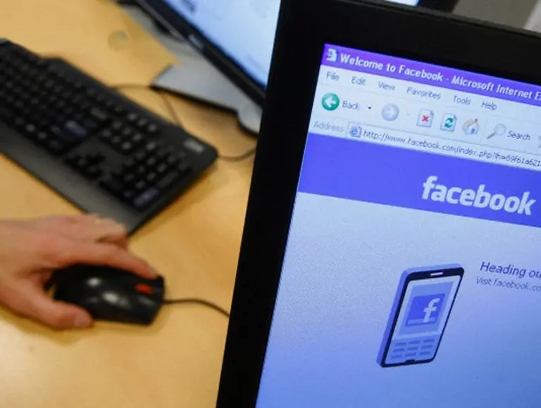 Alertan por un virus que se "disfraza" como notificación en Facebook