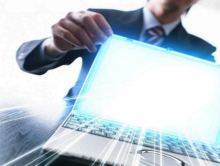 ¿Cómo cambió Internet la vida de millones de personas en el mundo?