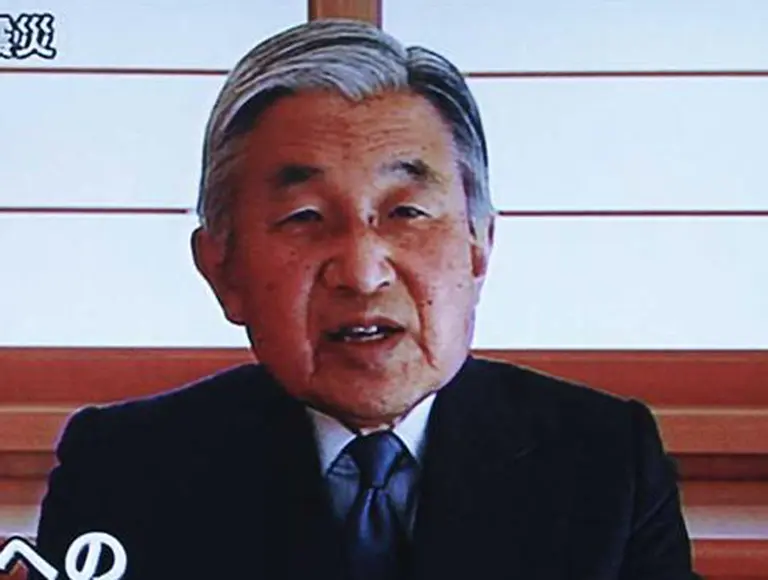Habló emperador Akihito y pidió a su pueblo que "no se den por vencidos"
