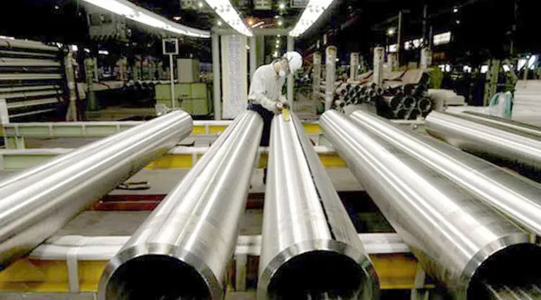 Trabajadores tercerizados bloquearon ingreso de una planta de Siderar