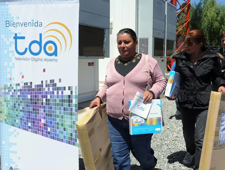 Se entregaron medio millón de decodificadores para TV digital abierta