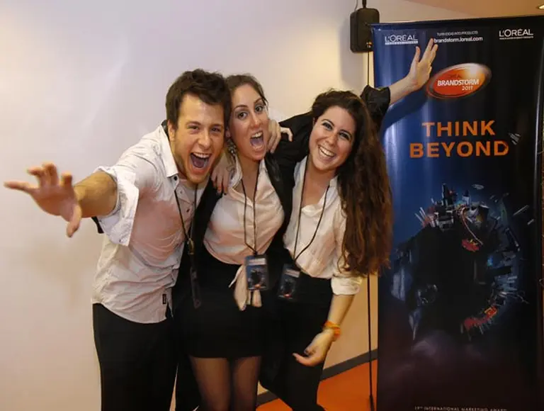 Un equipo argentino viaja a Francia a la final global del L´Oréal Brandstorm