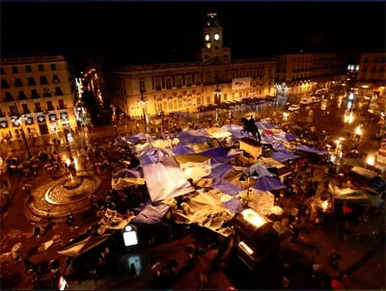 Claves para entender el movimiento 15-M y la revolución de los "indignados" en España