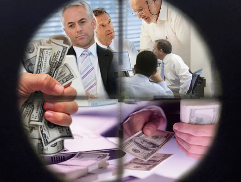 La brecha entre el dólar de pizarra y el informal se agranda y ya es récord