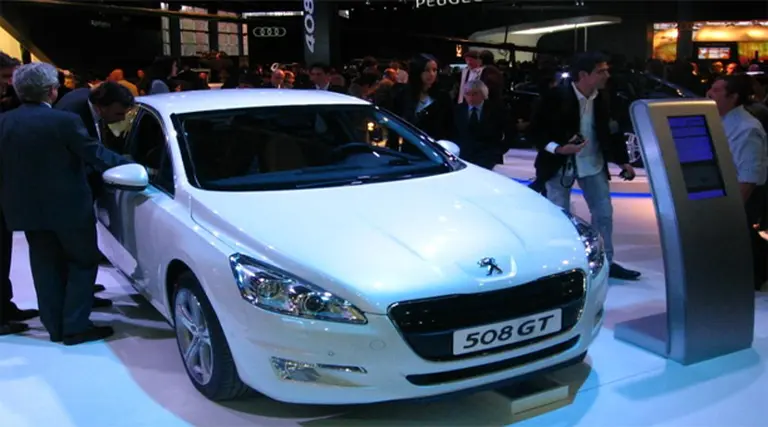 Terminales invirtieron más de u$s50 M en el Salón del Automóvil