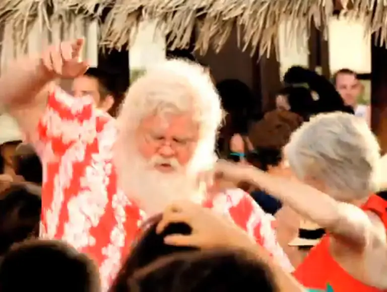 Pepsi le sigue dando pelea a Coca Cola y se mete con el í­cono de Papá Noel