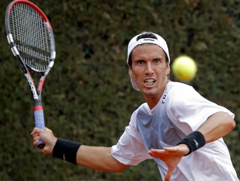 En Twitter, Del Potro muestra sus Nike y Chela pide apodo para el equipo