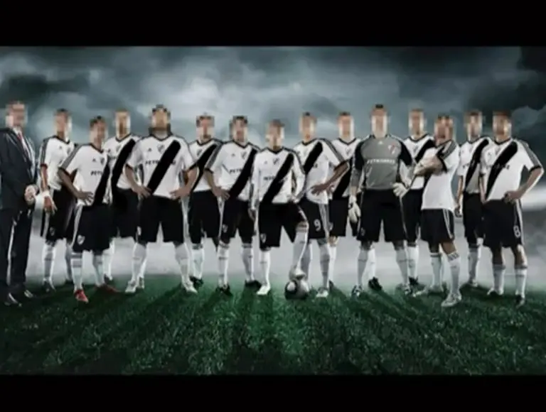 Con el lema "La camiseta no desciende", hinchas de River Plate piden vestirse de luto