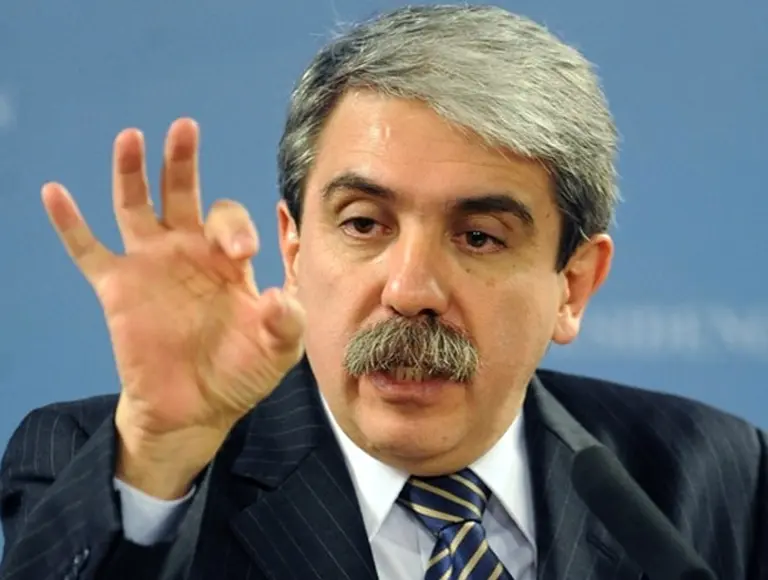 Aní­bal Fernández criticó a porteños: "Los pueblos tienen los gobiernos que se merecen"