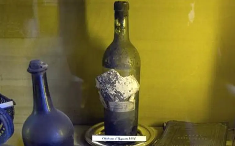 ¿Cuál es y cuánto cuesta la botella de vino blanco más cara de la historia?