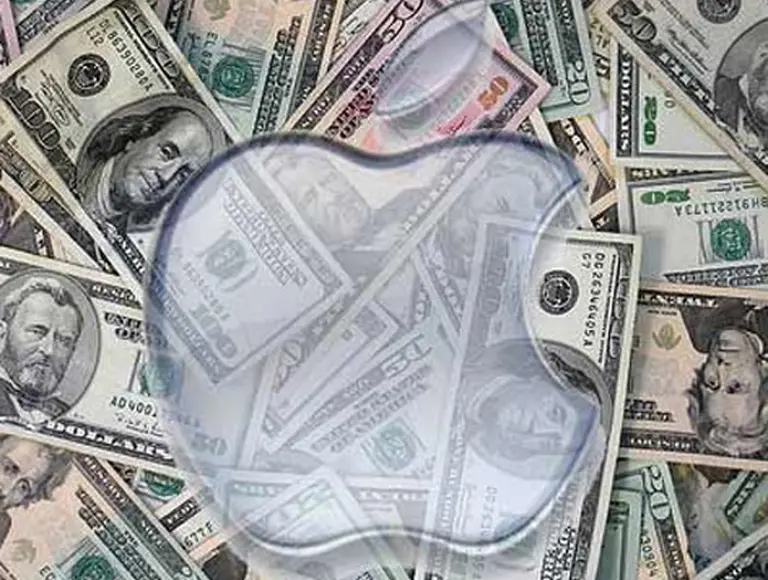 El nuevo modelo de iPhone no entusiasmó a los inversores: Apple cae 4%