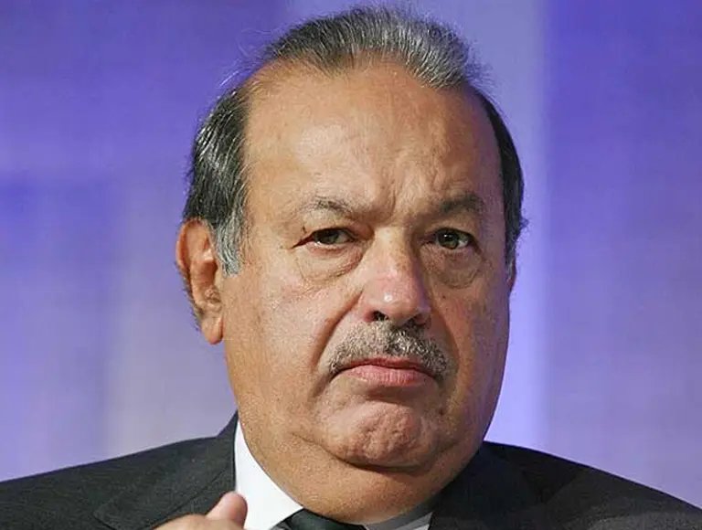 El multimillonario Carlos Slim redujo su participación accionaria en YPF