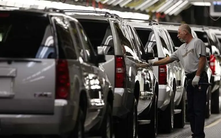 General Motors sigue los pasos de Ford y empieza a pensar en el auto commodity