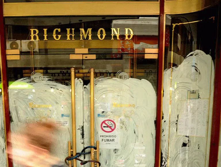 A un año del cierre, piden recuperar la confiterí­a Richmond