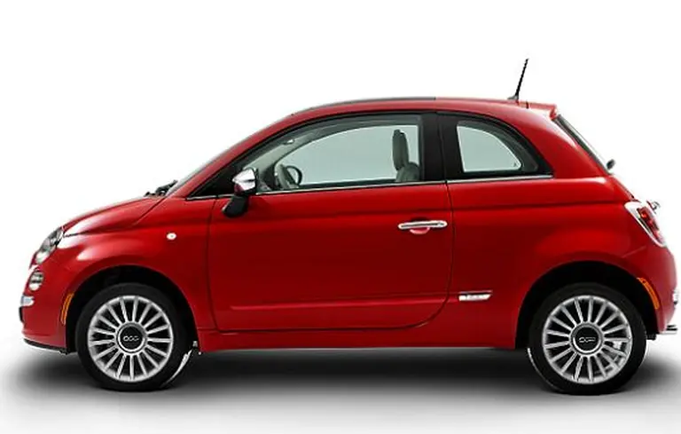 Fiat pone a la venta su modelo 500, que cuesta más de $76.800