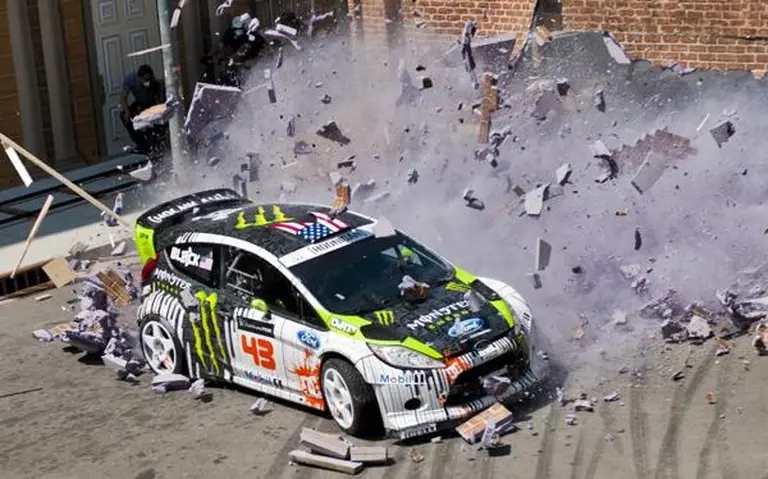 Un Fiesta Kinetic Design rinde homenaje al cine y es furor en YouTube