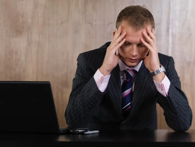 Batalla al cansancio: tips para rendir en el trabajo durante los dos últimos meses del año