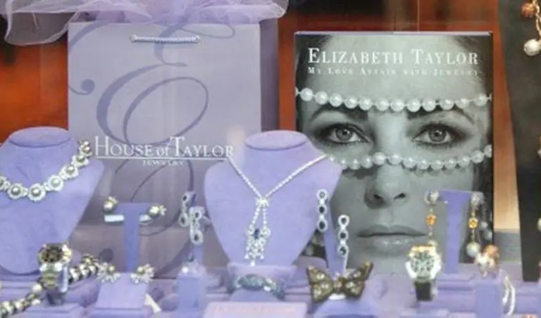 Las joyas de Liz Taylor, para el mejor postor